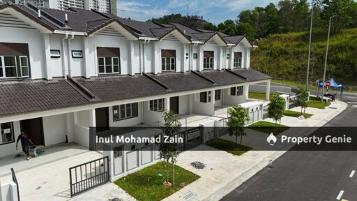 Double Storey Terrace Intermediate M Senyumia