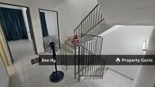 Taman Pulai Mutiara / 2.5 Storey Terrace / For Rent