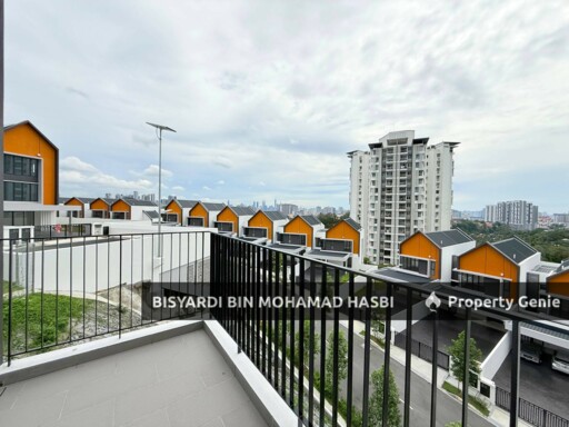 CORNER LOT (TYPE A4) KLCC VIEW 3 STOREY SUPERLINK HOUSE EAST 57, RESIDENSI LAMAN TIMUR DESA MELAWATI, KL