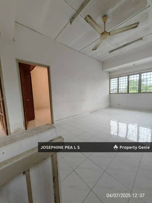 🏡 FOR SALE: Whole Block Corner Townhouse (Upper + Ground Floor)