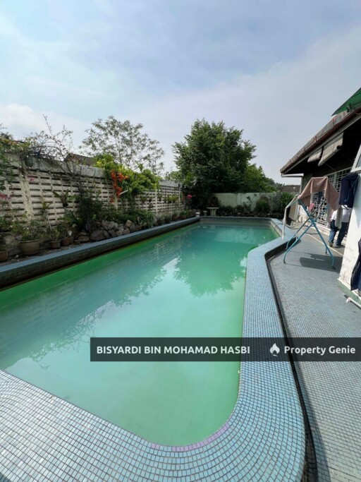 2 Storey End Lot Bungalow, Seksyen 5 Petaling Jaya.