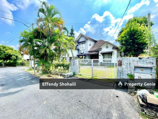 PANTAI SEPANG PUTRA BUNGALOW