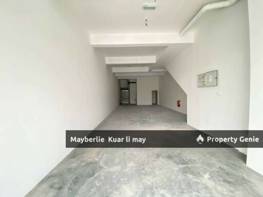Medan Puteri BTP Rm1.85mil 3 Storey Shoplot