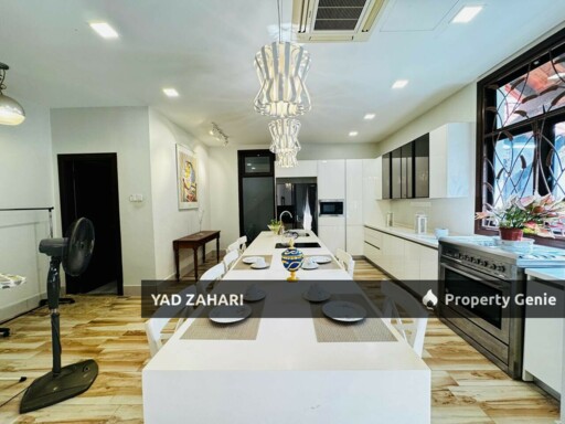 Taman Bunga Negara, Shah Alam | 2-Storey Bungalow 5 Bedrooms | RM1.9M - Below Market, Spacious Land & Freehold