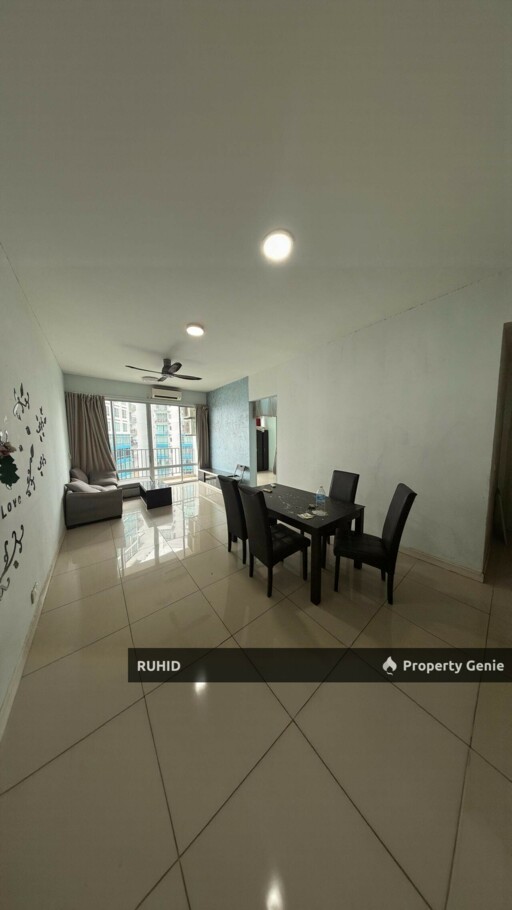 Below market value unit - Greenfield Regency Apartment, Tampoi