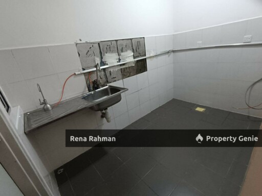 Townhouse Suci Bandar Ainsdale