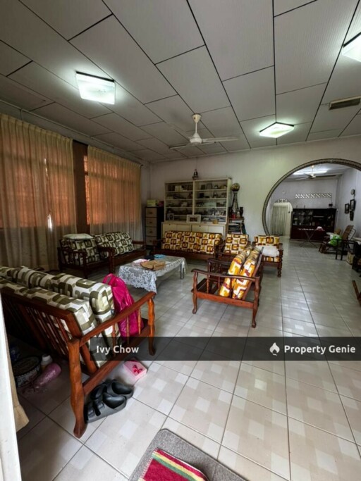 Jalan Muar Single Storey Cornet Lot Sale