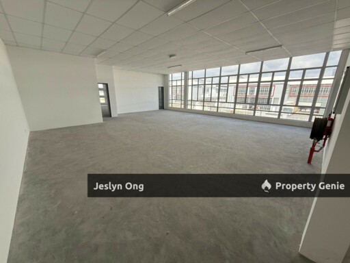 i-Synergy Senai Idaman - 1.5 Storey Semi Detached Factory for Sale