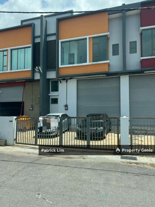 1.5 Storey Factory For Rent (25ft x 80ft) @ Taman Merdeka Jaya, Melaka