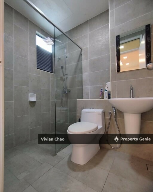3Storey SemiD Taman Golf Guarded for Sale
