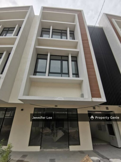 Piccadilly Greentown 3 Storey Shop Lot for Rent with Lift, Ipoh
