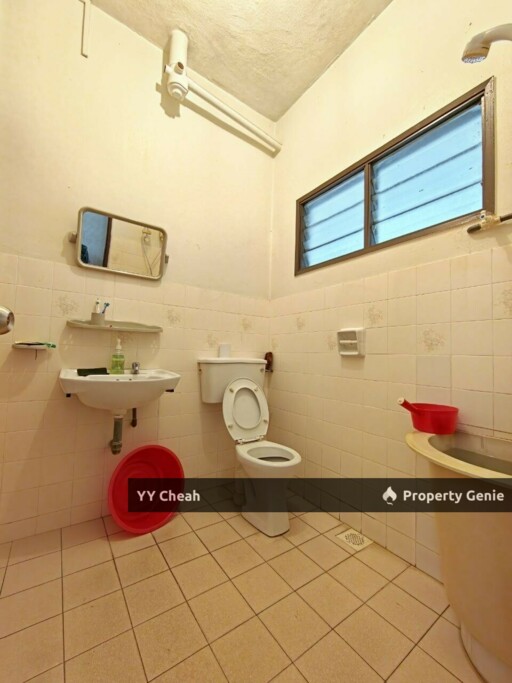 Ipoh Garden 2 Storey Terrace For Sale Good Condition Freehold