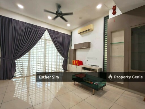 Move-In Ready Luxury:  Gated And Guarded 3-Storey Semi-D in the Heart of Raja Uda , Butterworth. Near Schools, HawkerFood Center,Banks Etc.