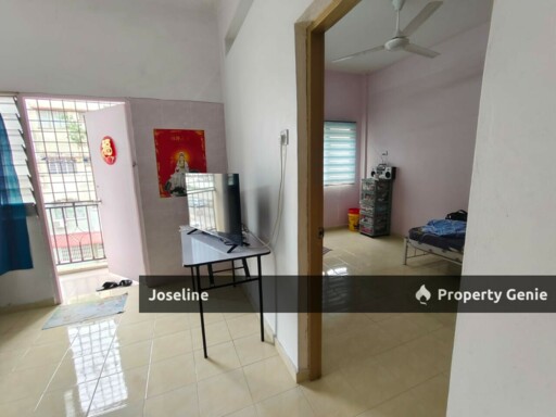 Panorama Lapangan Flat