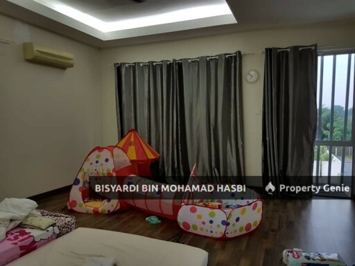 6,168 SQ.FT Corner Lot Semi Detached, Taman Delima Jaya Dengkil, Sepang.