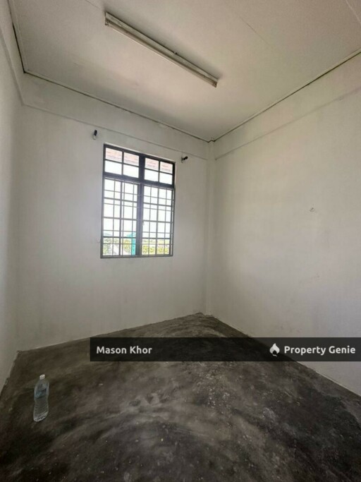 BAYAN PERMAI APARTMENT TOP FLOOR 915sf BARE UNIT BAYAN LEPAS