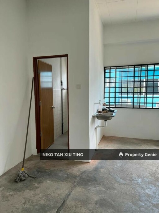 Jalan Lembah 1, 1st Floor 2-Storey Shoplot Taman Desa Jaya