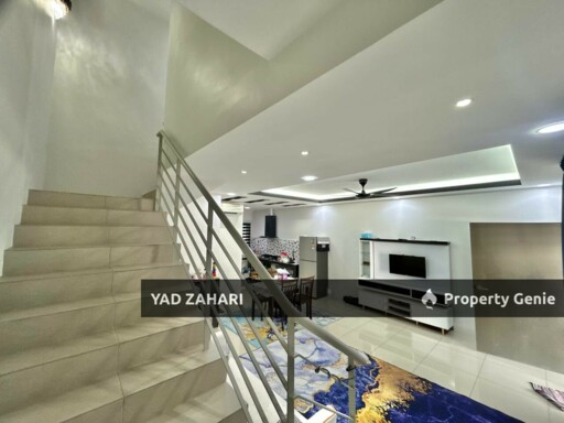 Rentak Perdana, LBS Alam Perdana, Puncak Alam | 2-Storey Terrace 4 Bedrooms | RM450K - Semi Furnished with Good Condition and Gated Guarded