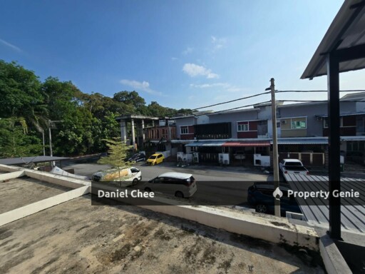 Jalan Meru Suria 8