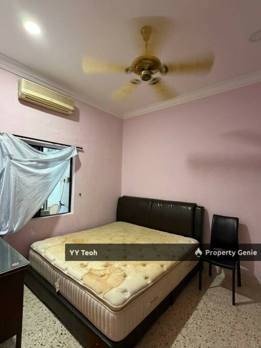 Pulau Gadong 1.5 Storey Terrace