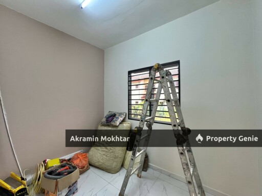 Freehold & Refurbished | 2 Storey Kemboja 4B Bukit Sentosa