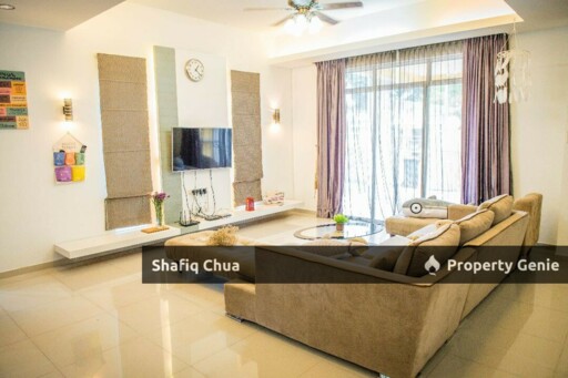 CORNER I SPACIOUS PARKING I FULLY FURNISHED I ASTER 3 Storey Superlink D'Impian Tropika, Seri Kembangan