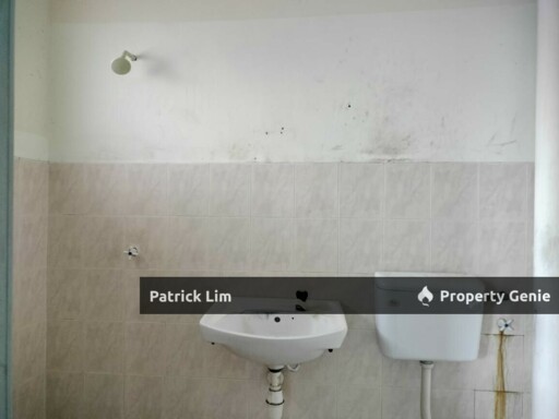 Taman Seri Pelangi Double Storey House (For Rent)