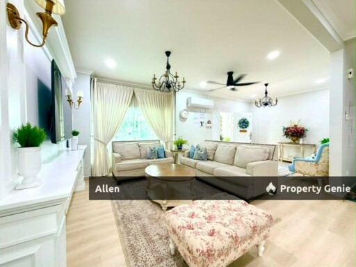 Rare Corner Lot Double-Storey Terrace House @ Mutiara Rini Mutiara Rini 双层排楼稀有角头间