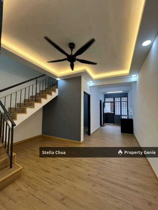 For Sale🏡2 Storey Low Cost House 📍Jalan Lading, Puteri Wangsa
