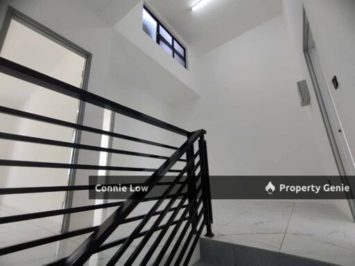 FREEHOLD Panorama Lapangan Perdana