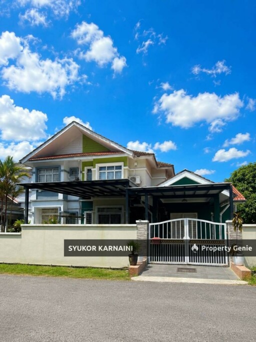 Double Storey Superlink Terrace Lorong Az-zaharah, Puncak Alam
