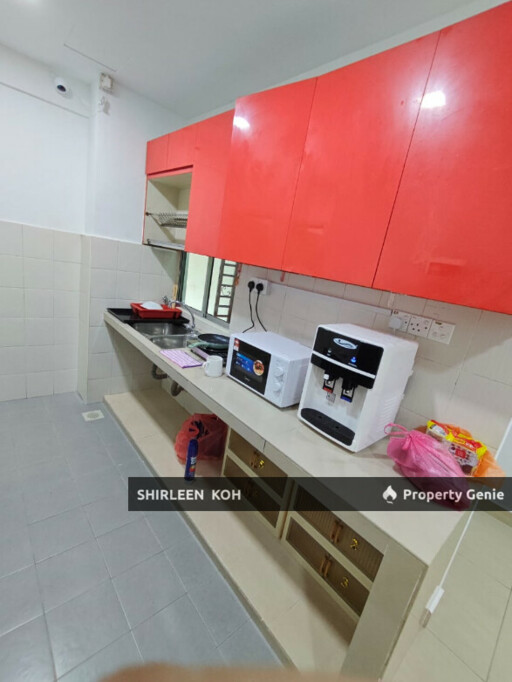 Male Room for Renting at Suriamas Suites Condominium @ Larkin JB Town
