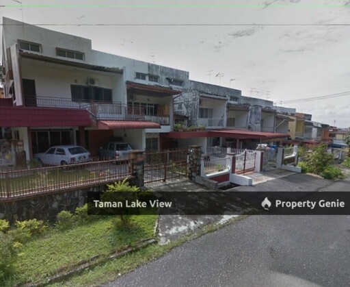 Taman Lake View