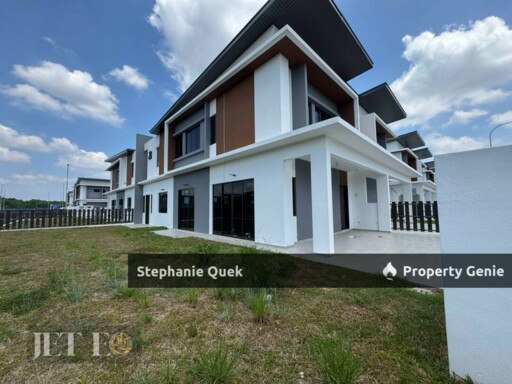 Pines Garden Bandar Bestari Klang 2 Storey Cluster Semi D Corner House For Rent