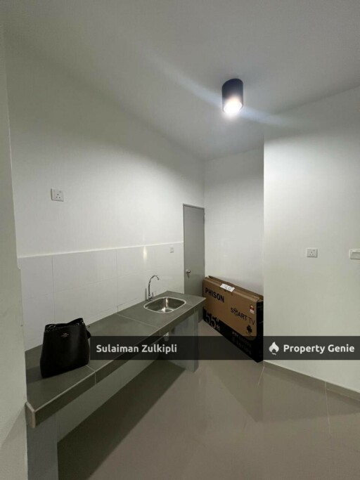 Type B 3R/3B - Louvre Residence @ Country Heights, Kajang