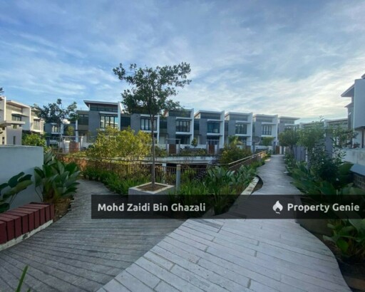 Fully furnished  3 storey garden terrace