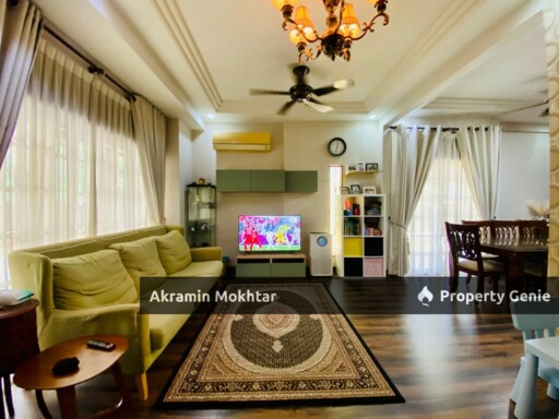 RENOVATED | TAMAN RIANA UKAY 2 STOREY TERRACE CORNER LOT