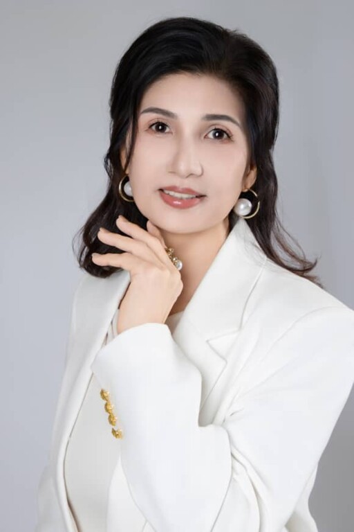 KATHRY KENG