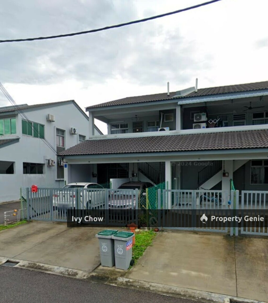 Adda Height Townhouse Endlot