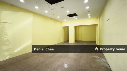 Gerbang Malam Shop for Rent Up n Down 3200only