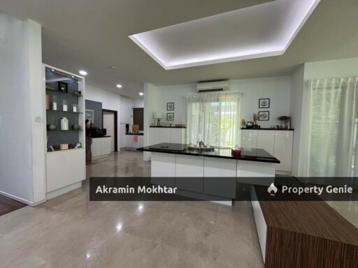 2.5 Storey Bungalow Lake Garden Villas, Cahaya SPK  Seksyen U9, Shah Alam