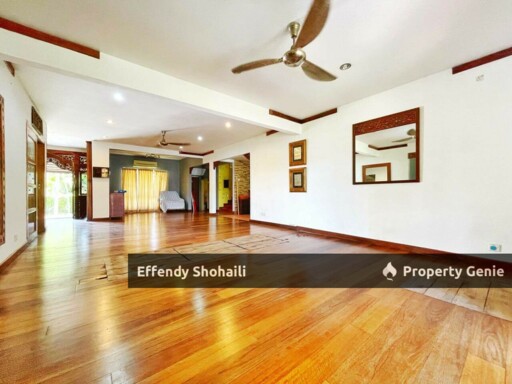 PANTAI SEPANG PUTRA BUNGALOW
