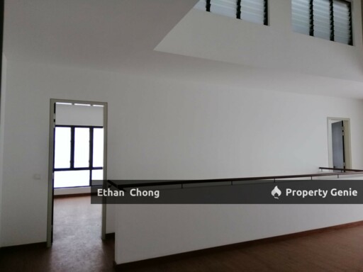 Elmina Viana (Facing Park) House For Sale