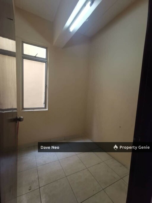 Nusa Bestari Shop Apartment • 3Beds 2 Baths • Unfurnished • Level 2