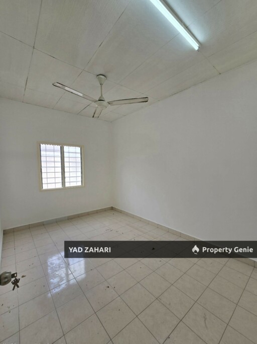 Taman Mutiara Kemuning, Shah Alam | 2-Storey Terrace 4+1 Bedrooms | RM500K - Facing Open with Spacious Land 20*70