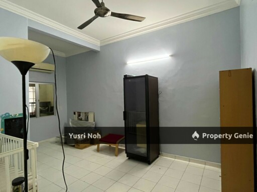 2 Storey Seksyen 7 Shah Alam - Partial Furnshed! Good Condition