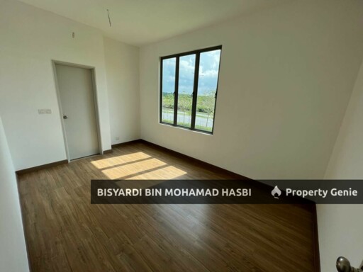 FACING OPEN, CORNER LOT 2 STOREY LAMAN MAWAR QASIH, KOTA SERIEMAS, BANDAR BARU NILAI, NILAI .