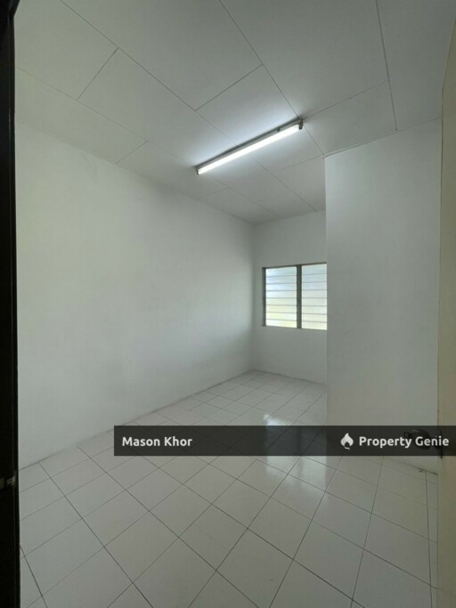 TAMAN SERI TAMBUN 2 STOREY TERRANCE 1200sf BASIC FAN LIGHT BATU KAWAN