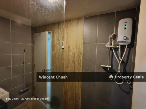 Spacious 1050sqft Duplex for Rent at E Suite, Emerald Avenue Selayang – Fully Furnished