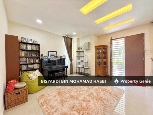 Freehold Open Title, Facing Open 2 Storey Bungalow Taman Senawang Perdana, Senawang N9.